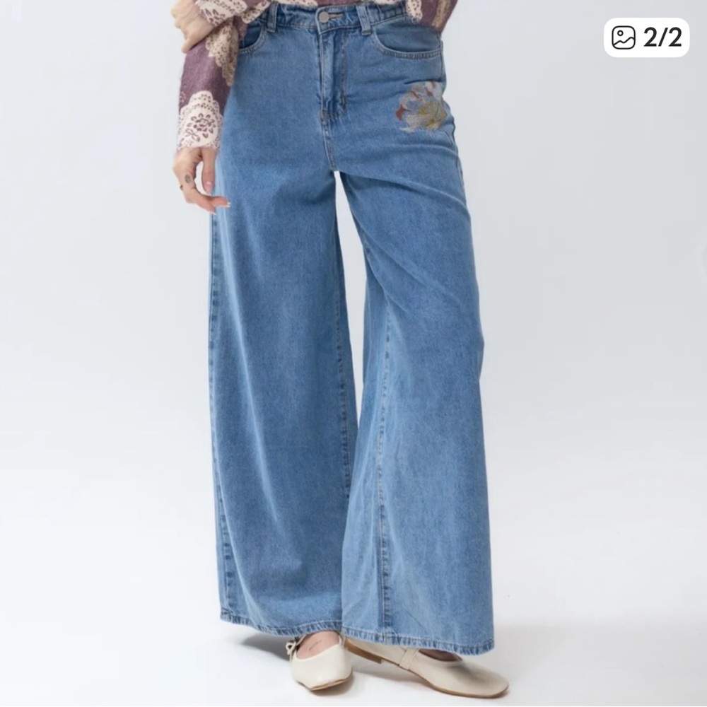 New Elegant Embroidery Blue Wide Leg Jeans